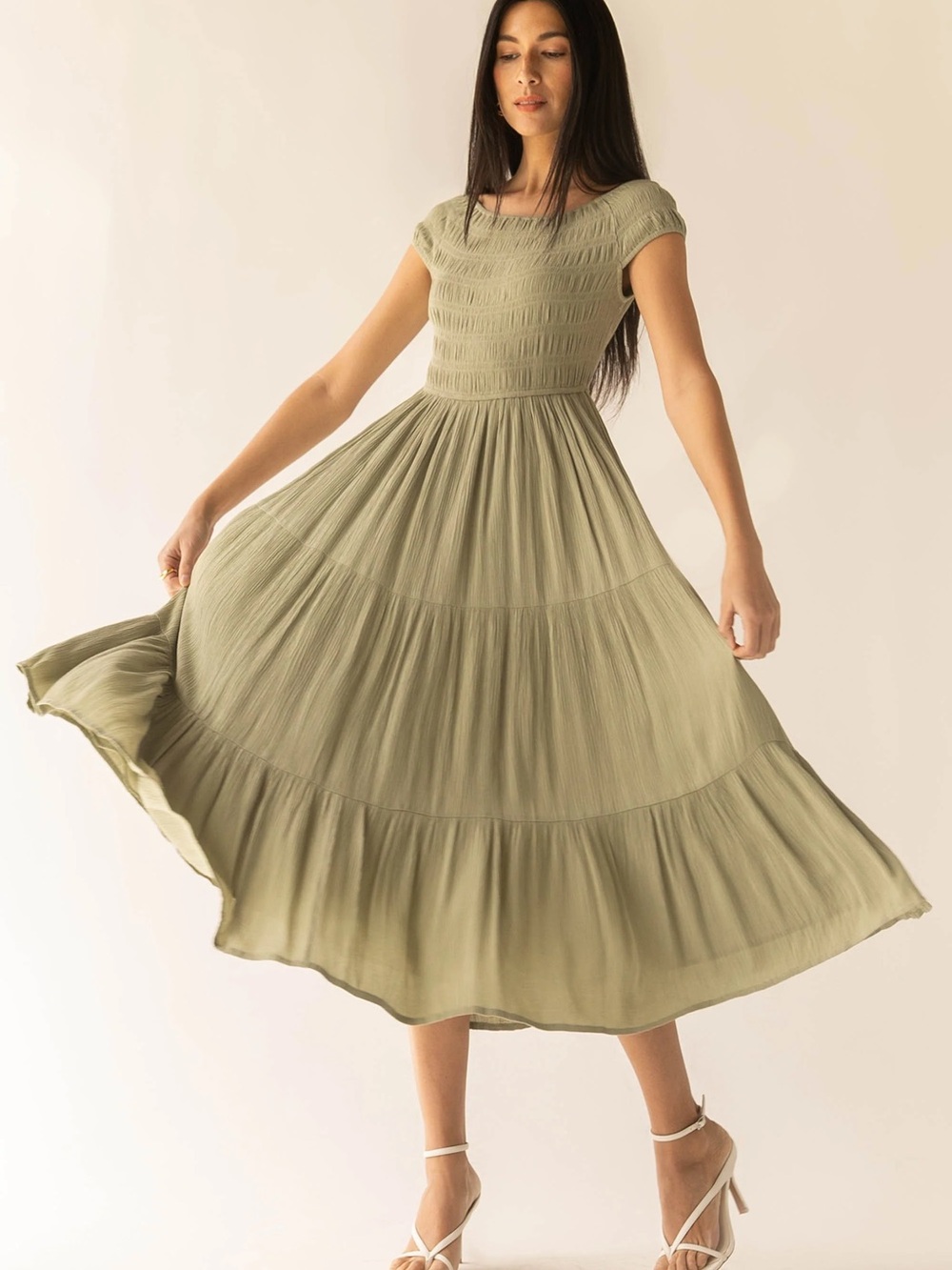 OAK + FORT Off-the-Shoulder Smocked Midi Dress – Tea/Sage Green – XS